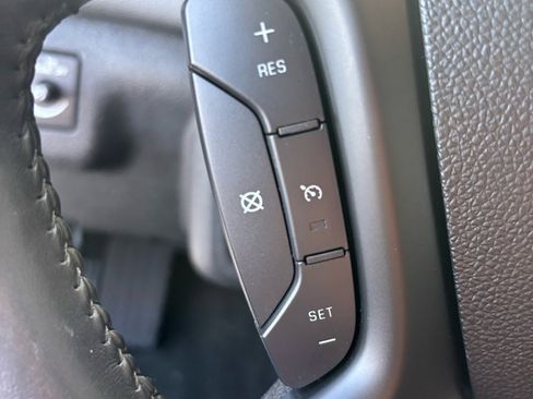 Used 2011 Buick Enclave CXL image 14