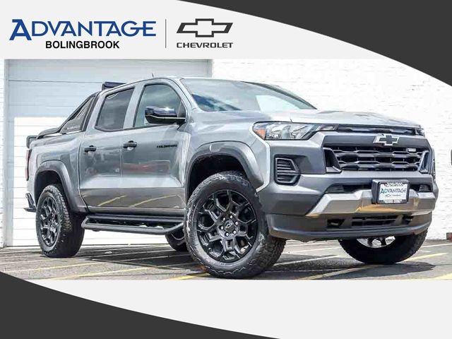 New 2026 Chevrolet Colorado Trail Boss w/ Midnight Edition AWD/4WD image 1