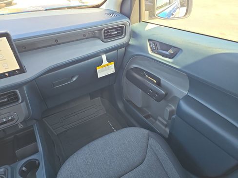 New 2025 Ford Maverick XLT w/ XLT Luxury Package AWD/4WD image 11