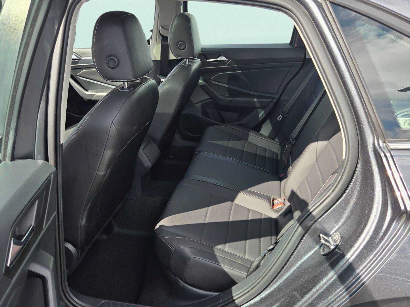 Used 2023 Volkswagen Jetta SE w/ Panoramic Sunroof Package FWD image 12