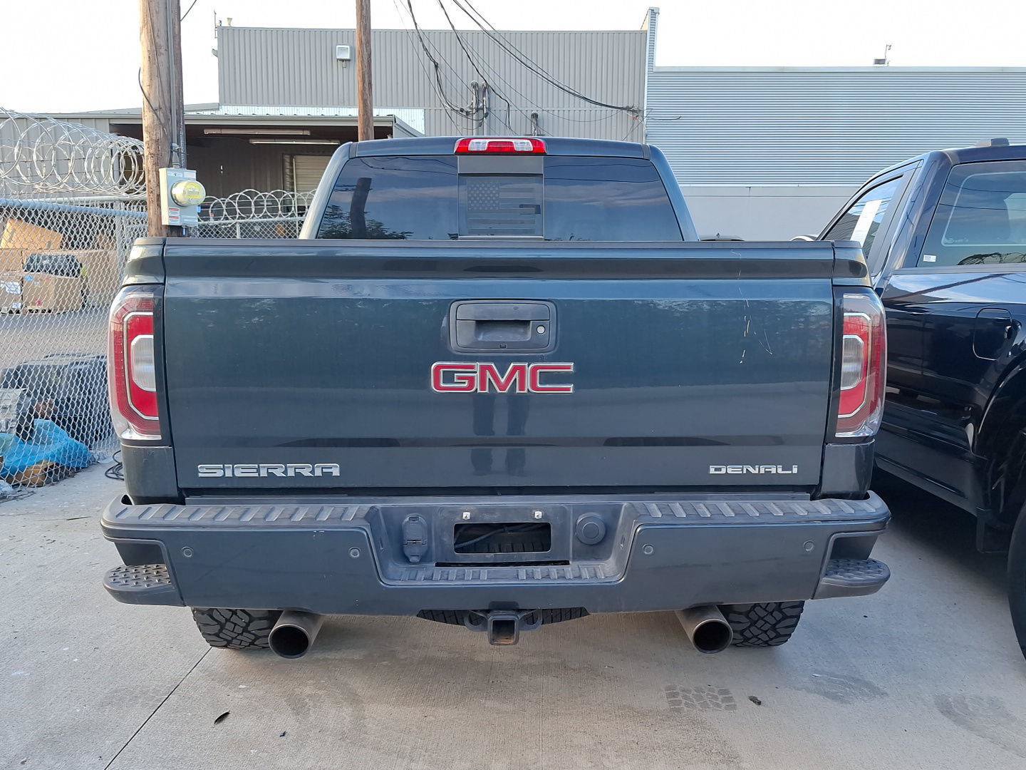 Used 2017 GMC Sierra 1500 Denali AWD/4WD image 9