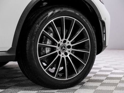 Used 2022 Mercedes-Benz GLC 300 w/ AMG Line image 63