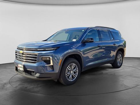 Used 2025 Chevrolet Traverse LT AWD/4WD image 5