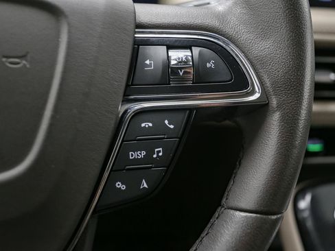 Used 2023 Lincoln Nautilus AWD w/ Premium Package image 34