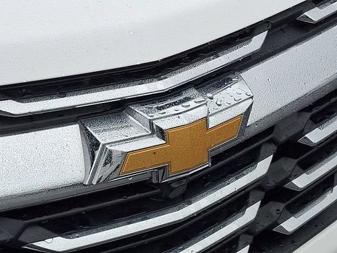 Used 2026 Chevrolet Equinox LT FWD image 29