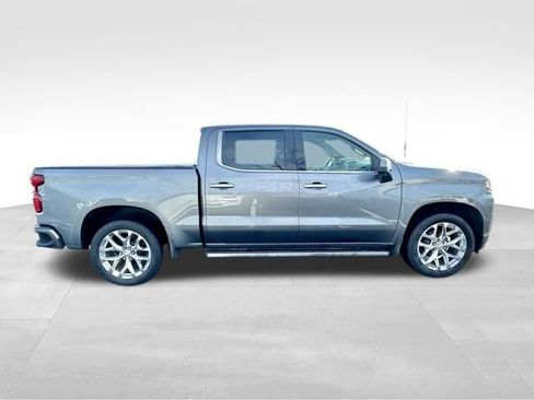 Used 2019 Chevrolet Silverado 1500 High Country w/ Technology Package image 10
