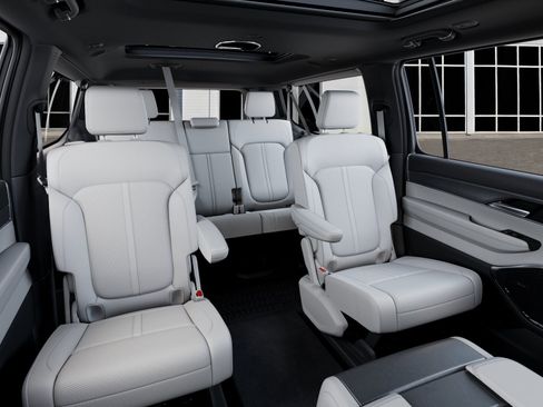 New 2026 Jeep Grand Wagoneer L 4WD image 15