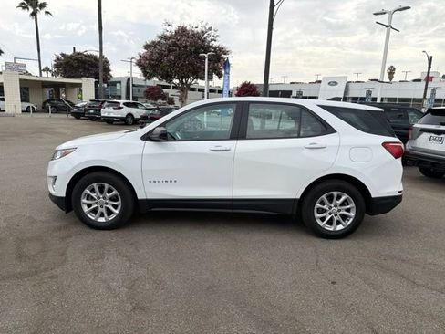 Used 2021 Chevrolet Equinox LS FWD image 4