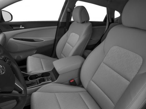 Used 2016 Hyundai Tucson Sport image 11