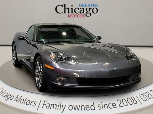 Used 2010 Chevrolet Corvette Coupe w/ 1LT image 1