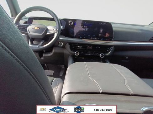 Used 2025 Chevrolet Tahoe LT AWD/4WD image 15