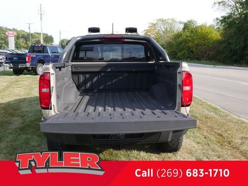 Used 2022 Chevrolet Colorado ZR2 image 15