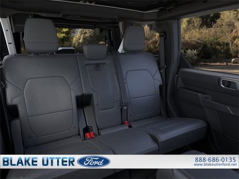 New 2025 Ford Bronco Outer Banks w/ Sasquatch Package image 12