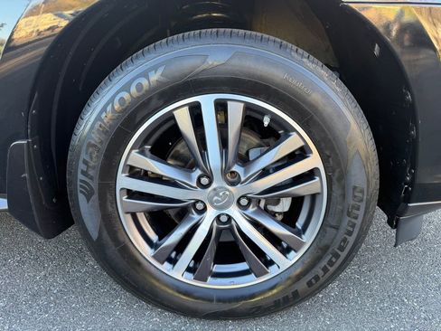 Used 2017 INFINITI QX60 Luxe image 30