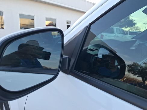 Used 2025 Toyota Tacoma SR5 image 15