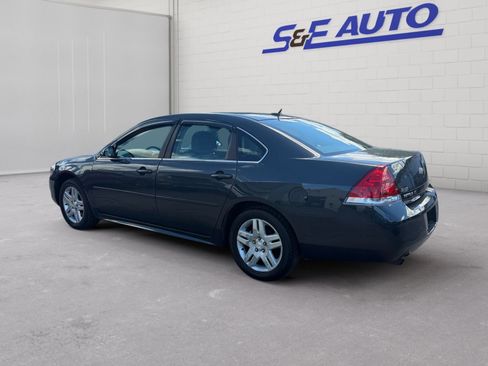 Used 2016 Chevrolet Impala LT FWD image 3