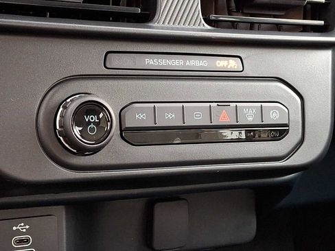 New 2025 Ford Maverick XL w/ 4K Tow Package image 13