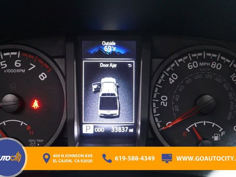 Used 2023 Toyota Tacoma SR AWD/4WD image 3