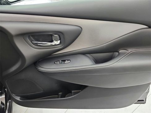 Used 2024 Nissan Murano SV w/ SV Midnight Edition Package image 42