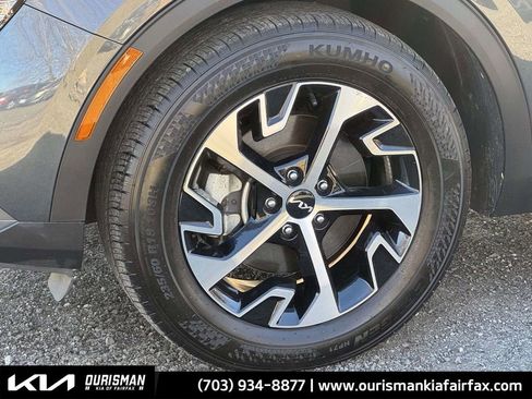 Used 2024 Kia Sportage EX image 30