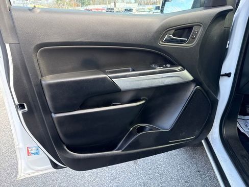 Used 2022 Chevrolet Colorado LT w/ Fleet Safety Package image 14