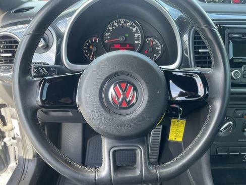 Used 2012 Volkswagen Beetle Turbo FWD image 13
