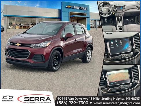 Used 2017 Chevrolet Trax LS FWD image 1