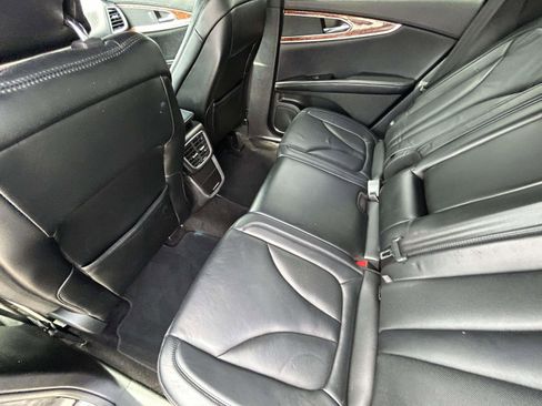 Used 2016 Lincoln MKX Select FWD image 11