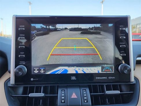 Used 2022 Toyota RAV4 XLE Premium image 23