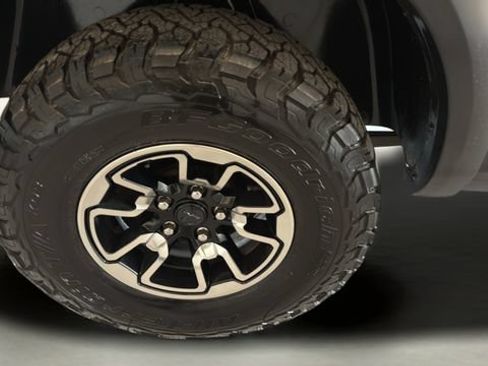 Used 2020 RAM 1500 Warlock AWD/4WD image 18