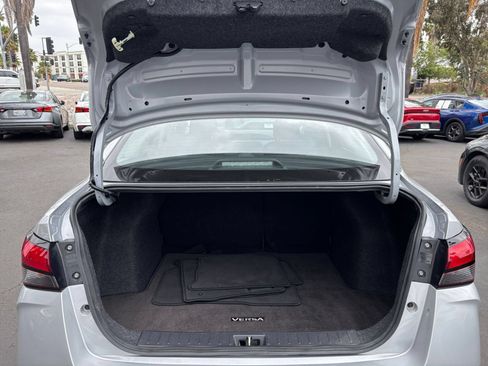 Used 2025 Nissan Versa SV FWD image 29