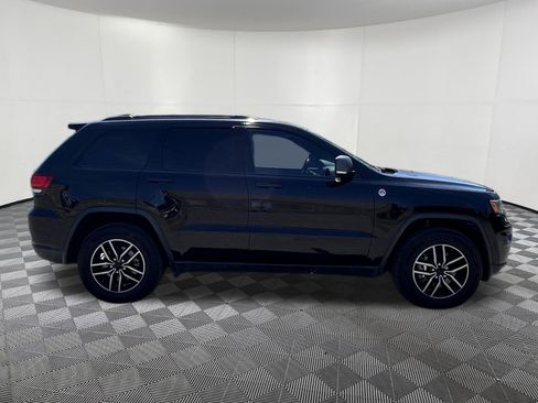 Used 2021 Jeep Grand Cherokee Trailhawk w/ Trailhawk Luxury Group AWD/4WD image 7
