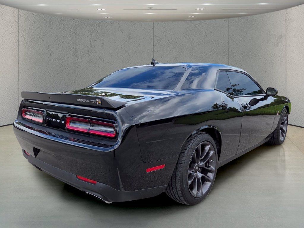 Used 2023 Dodge Challenger R/T Scat Pack RWD image 5