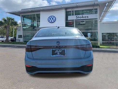 New 2026 Volkswagen Jetta SE image 5