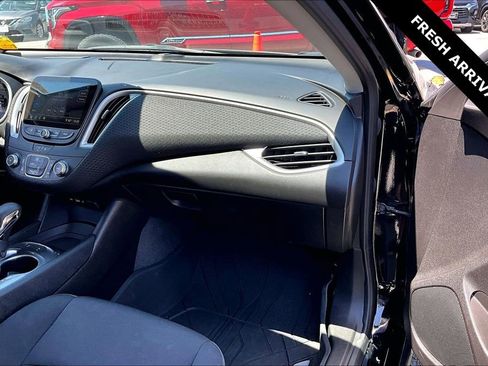 Used 2024 Chevrolet Malibu RS FWD image 25