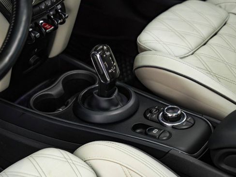 Used 2022 MINI Cooper Countryman S w/ Signature Upholstery Package image 22