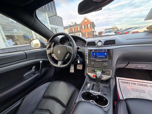 Used 2014 Maserati GranTurismo Sport image 19