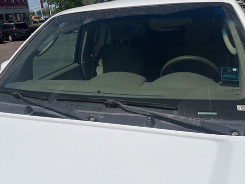 Used 2012 Nissan Pathfinder SV AWD/4WD image 15