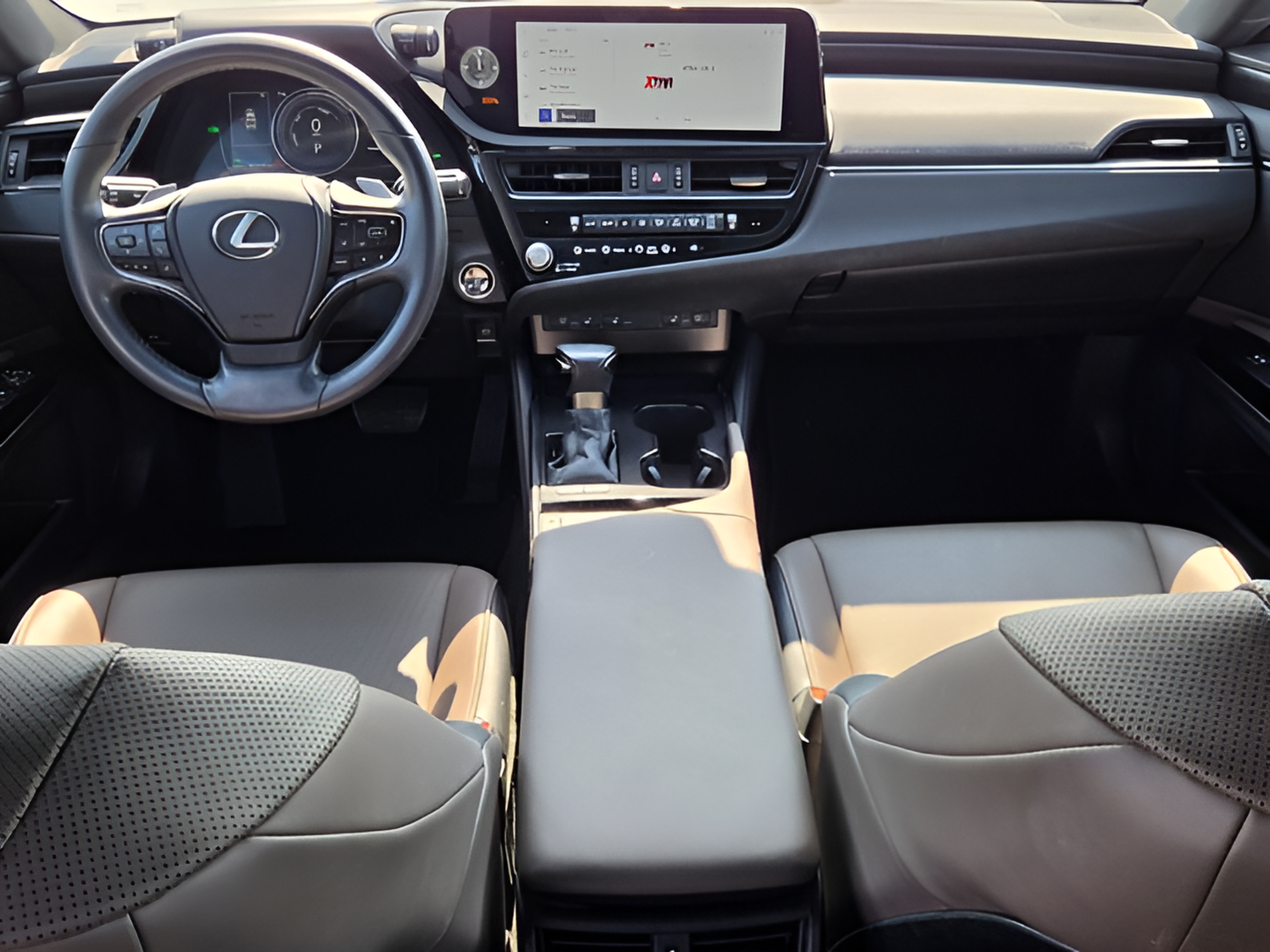 Certified 2023 Lexus ES 300h w/ Premium Package FWD image 11