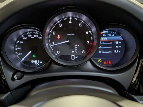 Certified 2026 Porsche Macan AWD/4WD image 25