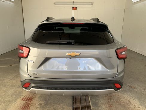 New 2026 Chevrolet Trax LT image 5