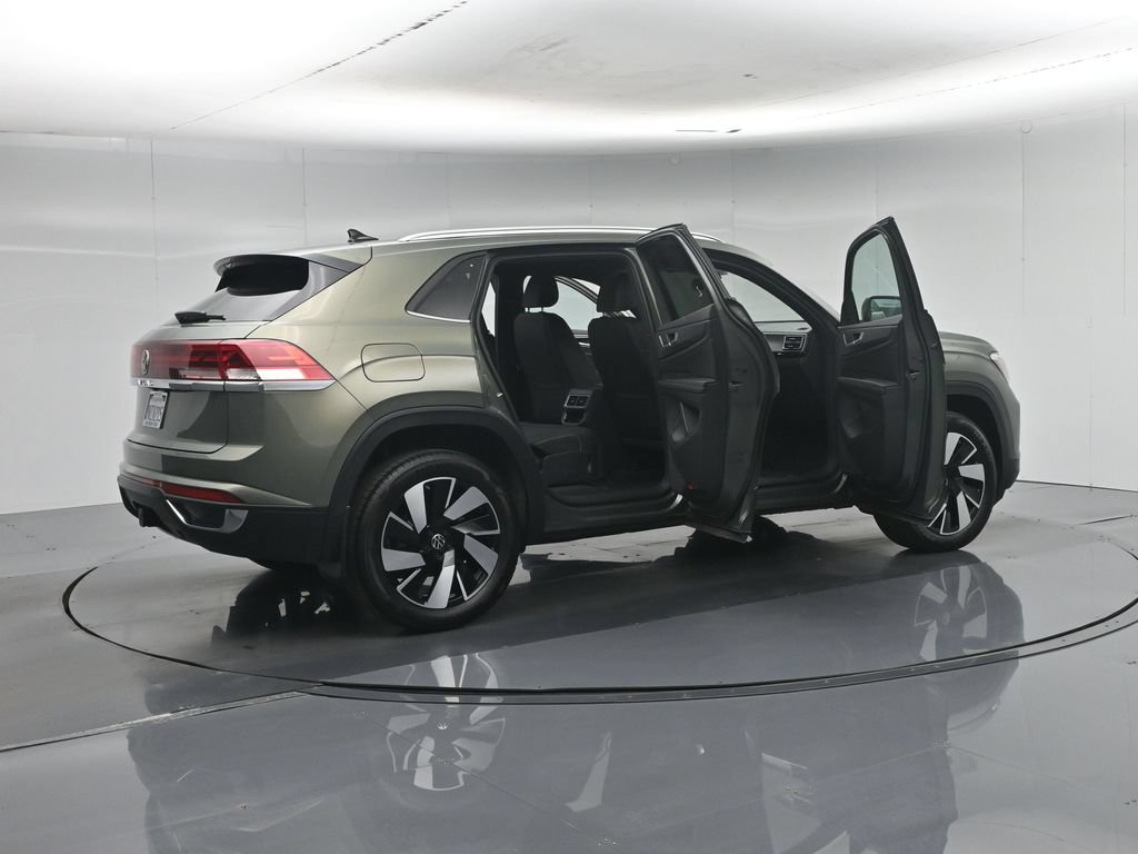 Used 2026 Volkswagen Atlas Cross Sport SE FWD image 5