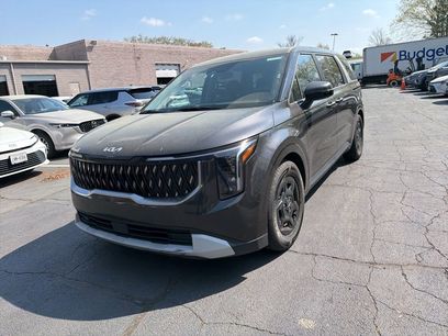 Used 2025 Kia Carnival