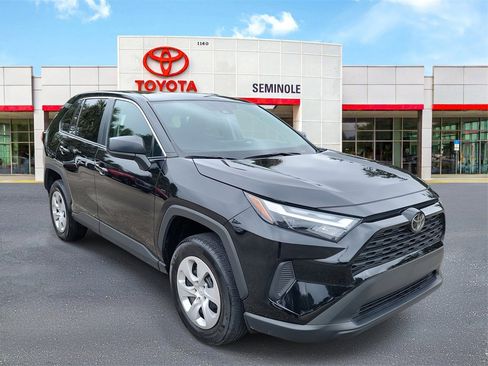 Used 2025 Toyota RAV4 LE image 2