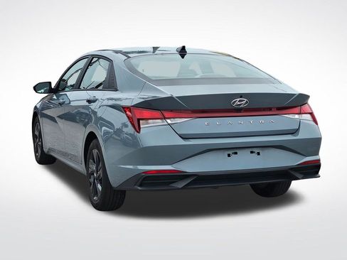 Used 2023 Hyundai Elantra SEL image 20