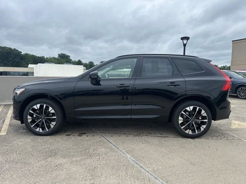New 2026 Volvo XC60 B5 Plus w/ Protection Package Premier image 4