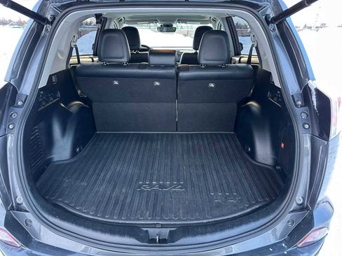 Used 2017 Toyota RAV4 Limited image 14