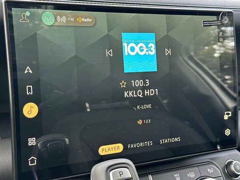 New 2026 Land Rover Defender 110 S image 19