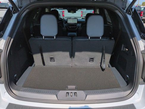 New 2026 Ford Explorer ST-Line w/ ST-Line Street Pack AWD/4WD image 13