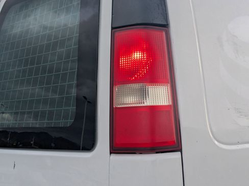 Used 2014 Chevrolet Express 2500 w/ Cold Climate Package image 12